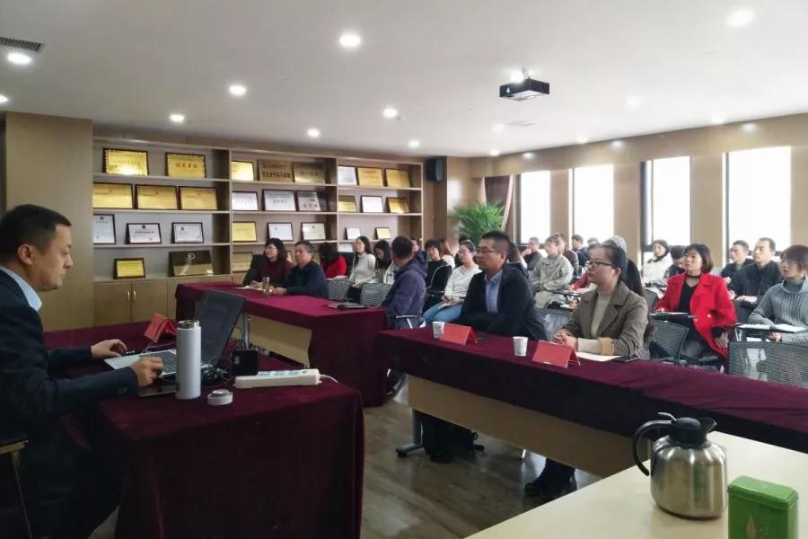 学无止境|乐鱼网页版登录入口-乐鱼（中国）
举办法律知识专题培训